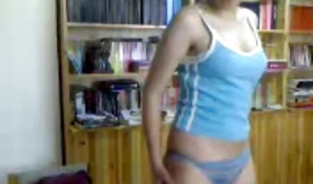Bella ragazza si masturba la sua video porno gratis amatoriale italiano figa