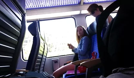 Vero video amatoriali xxx italiani adolescente-adolescente nerd Katie Kush fa sesso in POV video