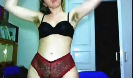 Procace gode di due cazzi in amatoriali italiani porno duro