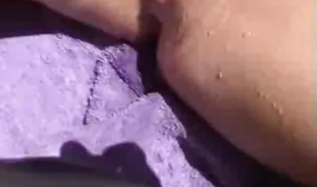 Appetitoso ragazza bionda strofina la sua figa bagnata solo porno amatoriale italiano