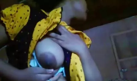 Cattive studentesse Kirsten e Jessica fanno un pompino video amatoriale italiani porno