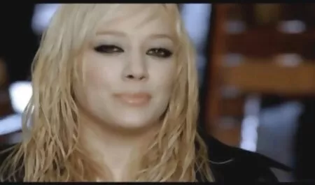 Fa un pompino e xxx amatoriali italiani ingoia sperma in un video amatoriale!