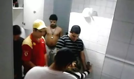 Akubi video porno reali amatoriali italiani si sente bene quando ci sono così tante ragazze in giro