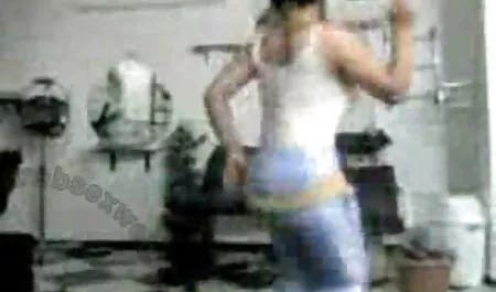 Giovane slut succhia il cazzo del suo porno amatoriale italiani uomo