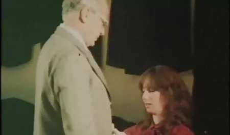 Cherokee cavalca un video porno italiani amatoriali grosso cazzo di grasso