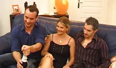 Sexy cornea nero Milf Milf scopa dildo nella sua figa fino a quando Squirting crema video porno italiani amateur